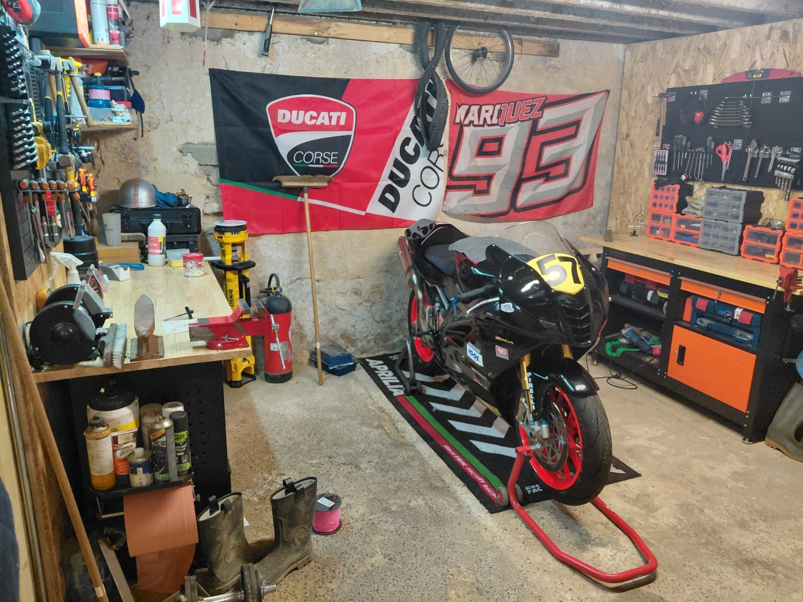 Atelier mécanique moto